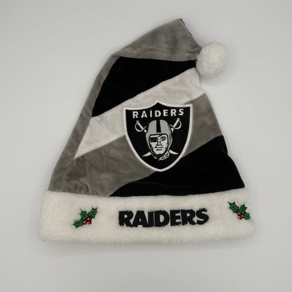NFL Oakland Raiders Santa Hat Unisex OSFA Black Grey Good‎ Holiday Faux Fur Trim